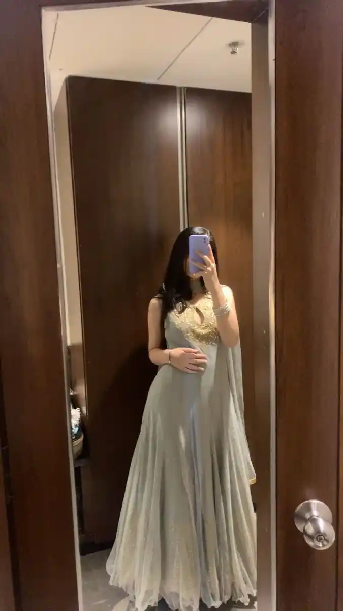 real-hide-face-girl-pic