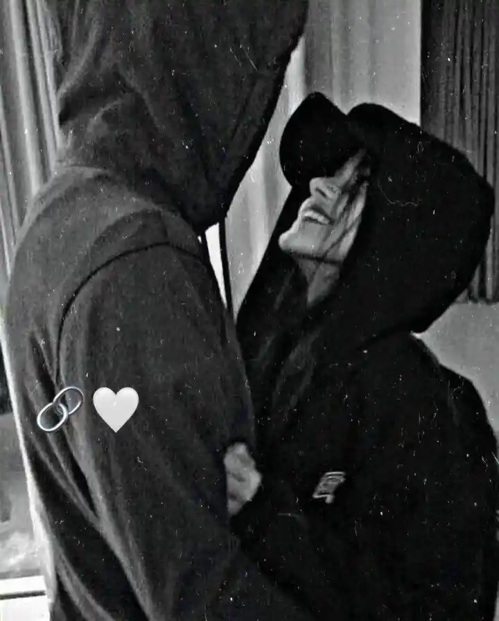 romatic-cartoon-couple-dp