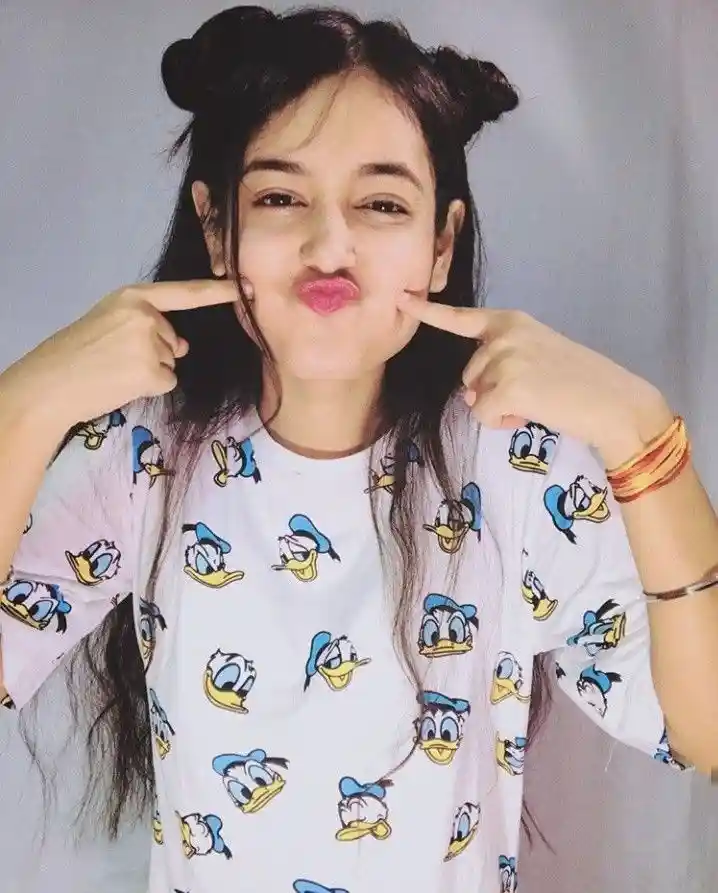 attitude-girls-dp-images