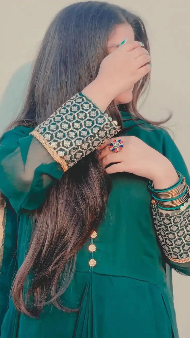 hide-face-girl-pic-dp