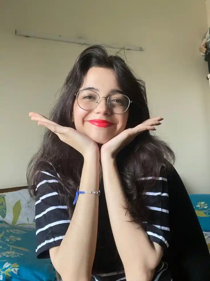 iphone-attitude-girls-dp